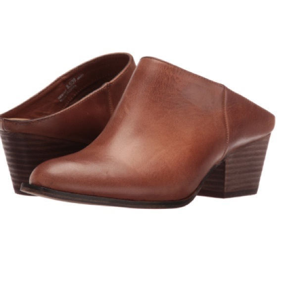 Chinese Laundry Shoes - 💕💕 SOLD Chinese Laundry Sheela Mule